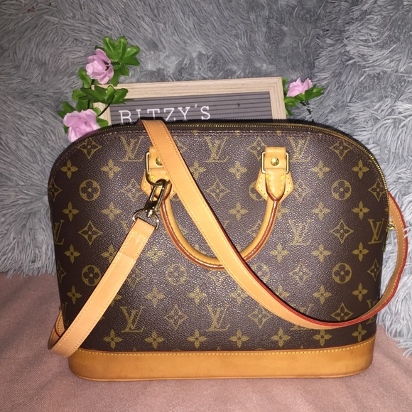 Louis Vuitton Handbags - 🔥SOLD🔥Gorgeous Louis Vuitton Monogram Alma PM